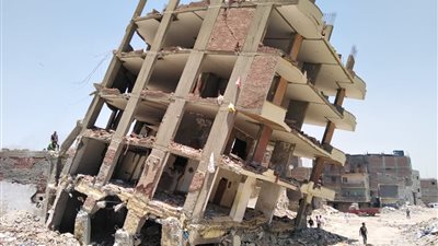 رئيس حي البساتين يكشف تفاصيل جديدة في العقار المائل على الطريق الدائري بالمنيب 