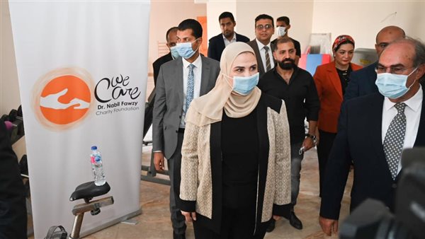  نيفين القباج وزيرة