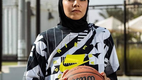 لاعبة السلة نوران