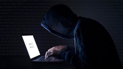 تصنيع المواد الإباحية.. معلومات الوزراء يحذر من تهديدات جديدة على مستوى الأفراد والمجتمعات بسبب الذكاء الاصطناعي