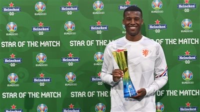 فينالدوم يفوز بجائزة أفضل لاعب في مباراة هولندا ومقدونيا الشمالية