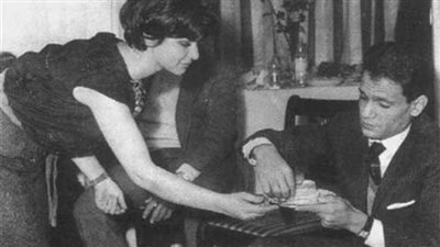 شقيقة السندريلا: سعاد حسني شعرت بالإهانة من زوجها عبد الحليم حافظ (فيديو)