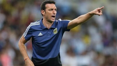 سكالوني يكشف سبب تراجع مستوى الأرجنتين أمام باراجواي