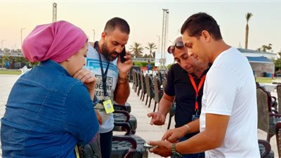 آخر تجهيزات حفل ختام مهرجان الإسماعيلية للسينما التسجيلية على ضفاف القناة