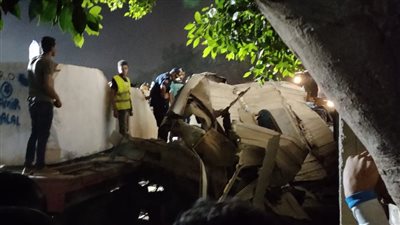 20 صورة من موقع حادث قطار حلوان