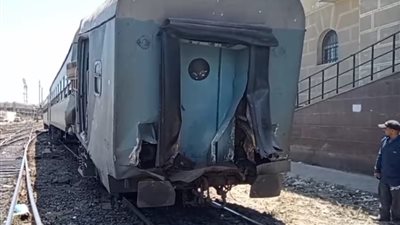 مصدر: إصابة 20 شخصًا في حادث تصادم قطار 