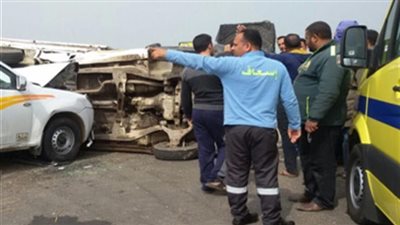 إصابة 7 أشخاص في حادث تصادم بالطريق الصحراوي في البحيرة