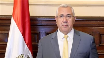 وزير الزراعة يبحث مع 