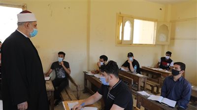 اليوم.. امتحان مادتى الفقه والحديث لطلاب شعبة الأدبي بالثانوية الأزهرية بالقليوبية 