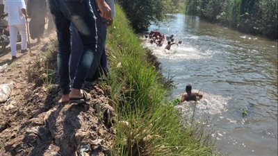 مصرع شاب غرقًا أثناء الاستحمام بترعة أبو دياب في البحيرة (صور)