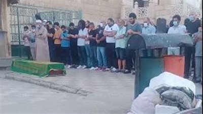 انتهاء صلاة الجنازة على المخرج أحمد المهدي بمسجد الحصري بالسادس من أكتوبر