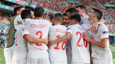 إسبانيا تفوز على سلوفاكيا بخماسية وتتأهل إلى دور الـ16 في 
