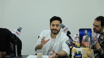 حمادة هلال في ندوة 