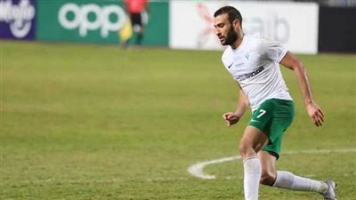 تفاصيل جلسة لجنة التعاقدات في المصري مع والد عمر كمال عبد الواحد