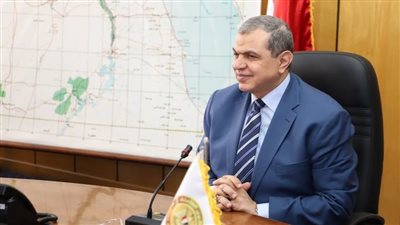 وزير القوى العاملة يستعرض قرار توفيق أوضاع العمالة المخالفة غير الأردنية 