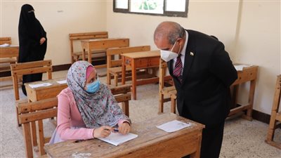 رئيس جامعة الأزهر يتفقد لجان امتحانات الشهادة الثانوية بدمياط الجديدة