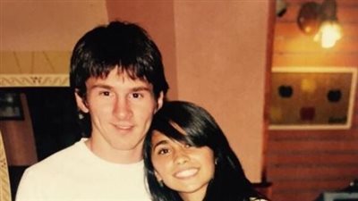 أنتونيلا تنهئ ميسي بعيد ميلاده الـ34 