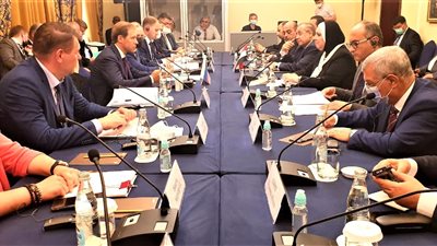 وزيرة التجارة تناقش تطورات مشروع إنشاء المنطقة الصناعية الروسية بمصر 