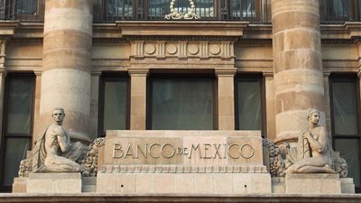 المكسيك ترفع مُعدل الفائدة للمرة الأولى منذ عام 2018
