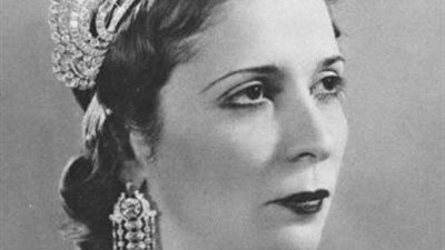 الملكة نازلي.. نصبت 