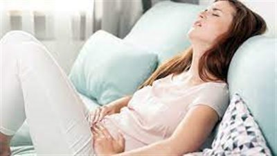 البلوغ في سن مبكرة يسبب آلامًا مزمنة طوال فترة الدورة الشهرية  | دراسة 