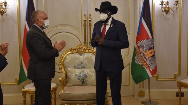 محمد عبد العاطي ورئيس