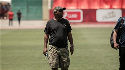 مران الأهلي.. موسيماني يحاضر اللاعبين بالفيديو استعدادًا لمباراة بيراميدز