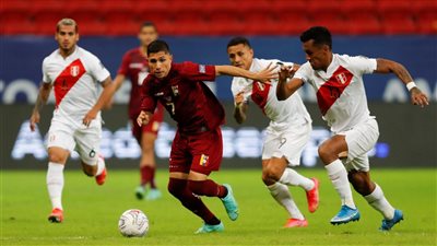 منتخب بيرو يفوز على فنزويلا ويحسم تأهله إلى دور الـ 8 من كوبا أمريكا