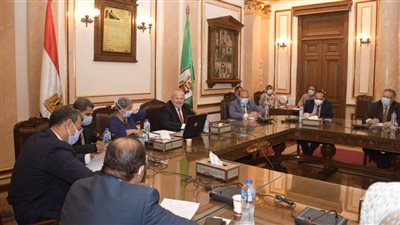 رئيس جامعة القاهرة: إنشاء أول وحدة إيكمو متخصصة للحالات الحرجة بتكلفة 60 مليون جنيه
