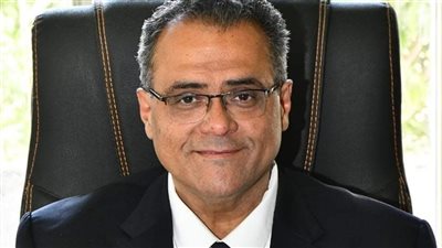  نائب رئيس جامعة عين شمس مديرًا للدورة الدولية لجراحات إصلاح تشوهات العمود الفقري 