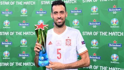 بوسكيتس الأفضل في مباراة إسبانيا وكرواتيا