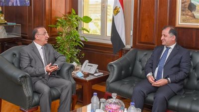 محافظ الإسكندرية يبحث مع سفير طاجيكستان سبل تعزيز التعاون بين الجانبين