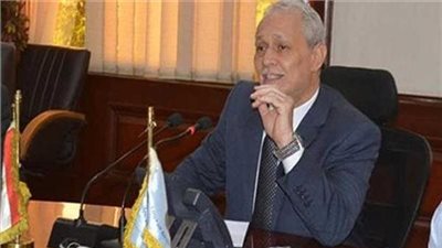 محافظ الأقصر يصدر تكليفًا لرؤساء المدن بمراجعة أعمدة الإنارة والأسلاك المكشوفة