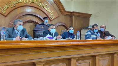 استعان بزوجة الأب وصديقه.. تأجيل محاكمة محامٍ قتل والده وسرق سيارته بالشرقية