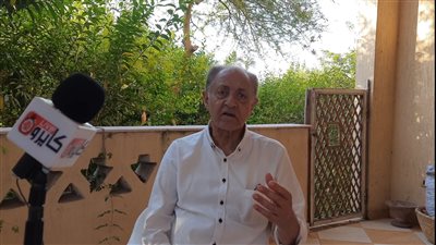 عبد العزيز مخيون: 