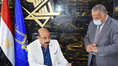 محافظ أسوان يعتمد قواعد تنسيق القبول بمدارس الثانوية للتعليم العام والخاص والفني