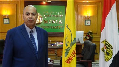 رئيس جامعة المنيا يهنئ الرئيس السيسي بذكرى ثورة 30 يونيو