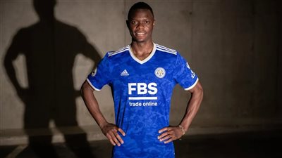 رسميًا.. ليستر سيتي يضم الزامبي باتسون داكا 5 مواسم