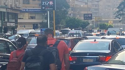 تكدسات مرورية وجراجات كبرى بالشوارع والميادين (صور)