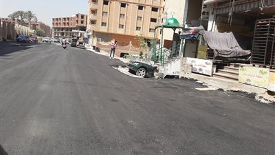 بدء أعمال رصف وتطوير شارعي الخليفة والكوثر بالطالبية والهرم في الجيزة 