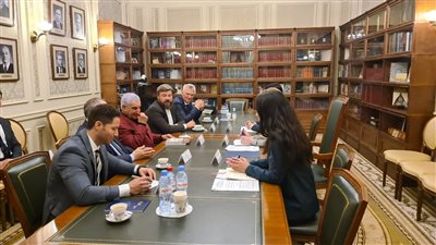 زاهي حواس يلقي محاضرة عن الاكتشافات الأثرية في روسيا ويوقع كتاب سحر الأهرامات