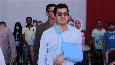 مستقلا دراجة بخارية.. أشرف صبحي يشهد فعاليات ماراثون الدراجات البخارية والنارية إلى مدينة الجلالة