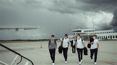 المنتخب التشيكي يغادر إلى باكو استعدادًا لمواجهة الدنمارك