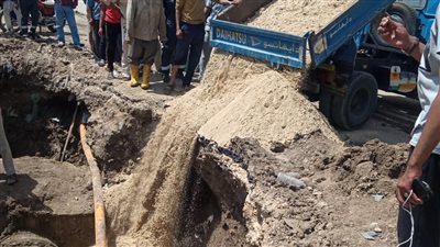 الانتهاء من إصلاح كسر خط مياه رئيسي في مدينة جرجا بسوهاج