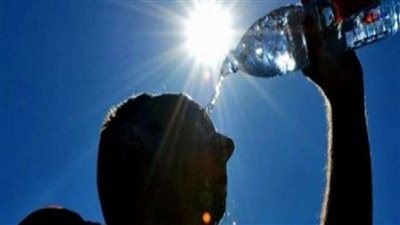 رطوبة وموجة حارة.. 