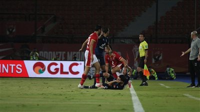 مرور 60 دقيقة.. التعادل الإيجابي يسيطر على مباراة الأهلي وبيراميدز