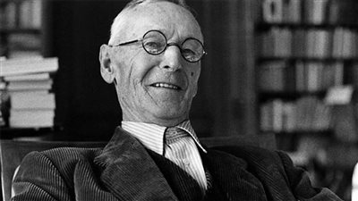  من ورشة لتصليح الساعات إلى 