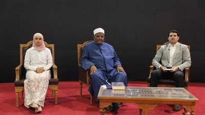 الأزهر خلال ندوة بمعرض الكتاب: سن تشريعات لتحديد مواصفات من يتصدى للإفتاء أمر ضروري