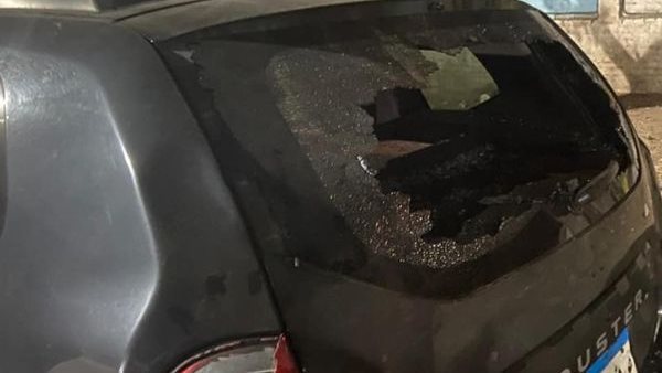 تحطيم زجاج السيارات