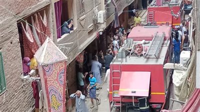 بسبب ماس كهربائي.. نشوب حريق بشقة سكنية في سوهاج